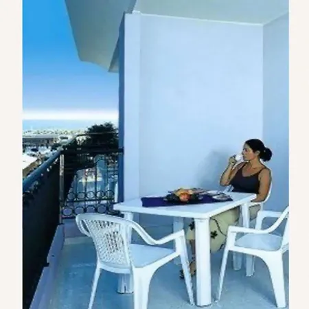 Bright With Terrace-beahost *